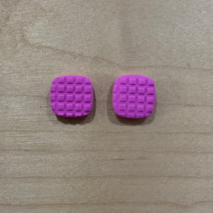 Medium Pink square grid Studs