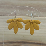 Long Daisy Dangle Hooks