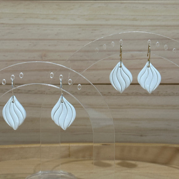 White Mini Scalloped Leaf Earrings